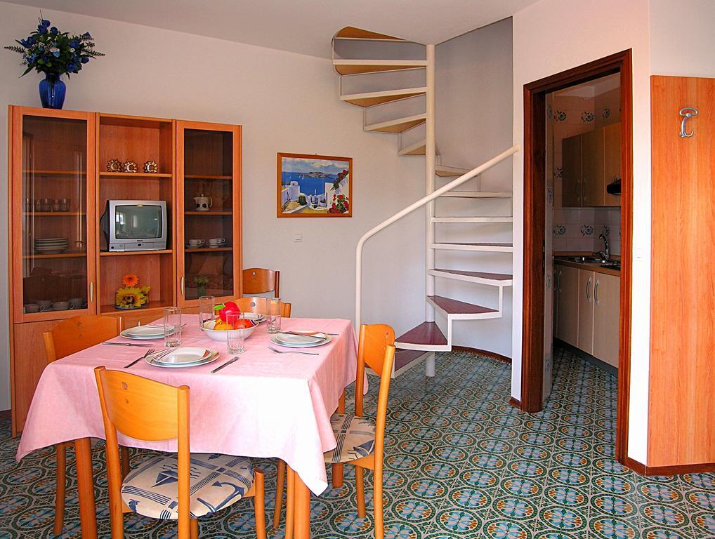 Appartamenti Villaggio San Siro Бибионе Екстериор снимка