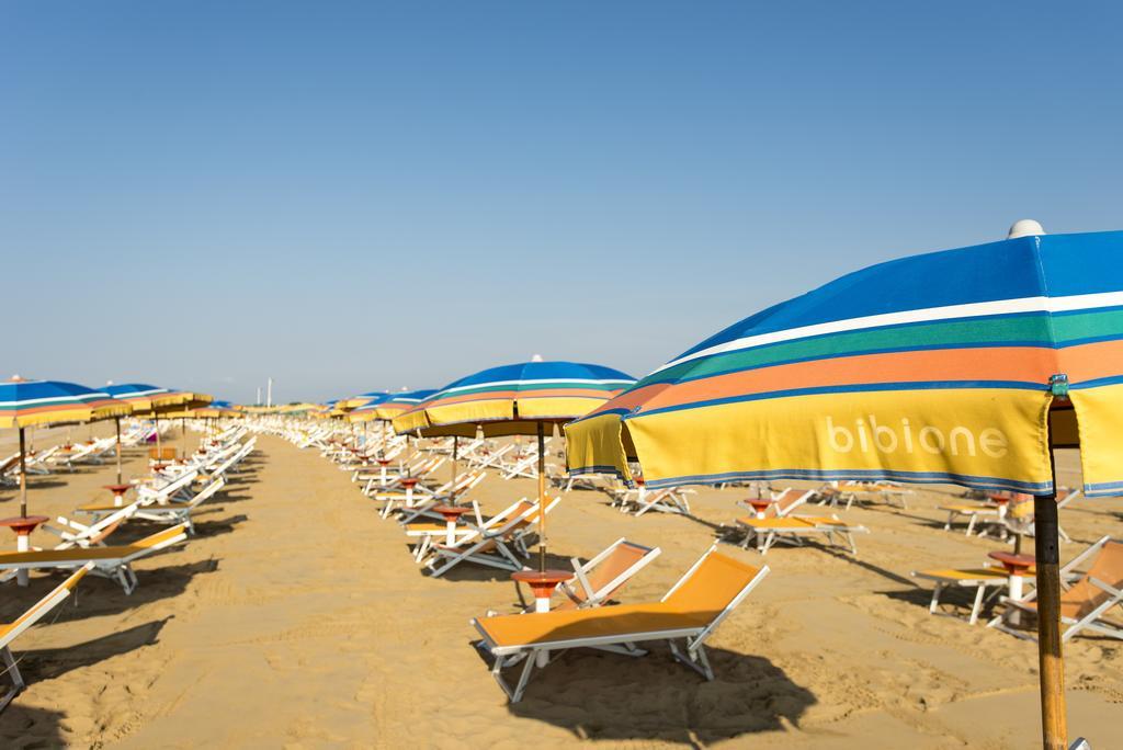 Appartamenti Villaggio San Siro Бибионе Екстериор снимка